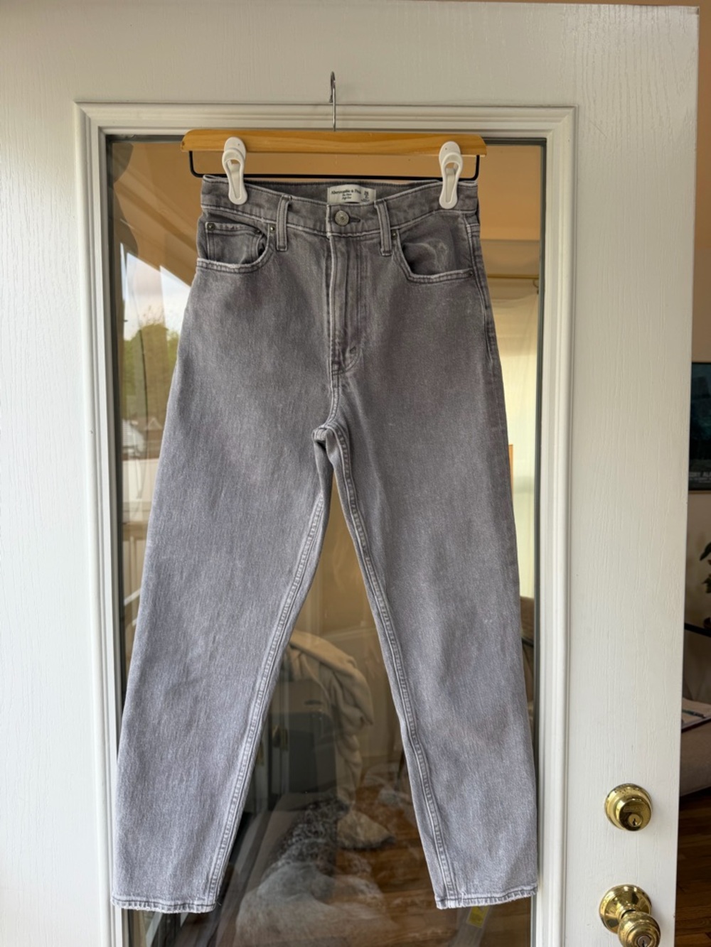 Abercrombie & Fitch The Mom High Rise Jeans in Faded Gray
